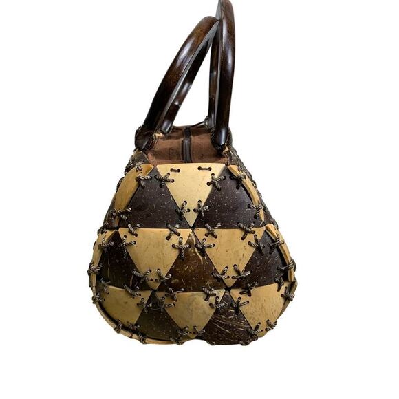 Vintage Handmade Tan & Brown Coconut Shell Barrel Hand Bag - Picture 2 of 12